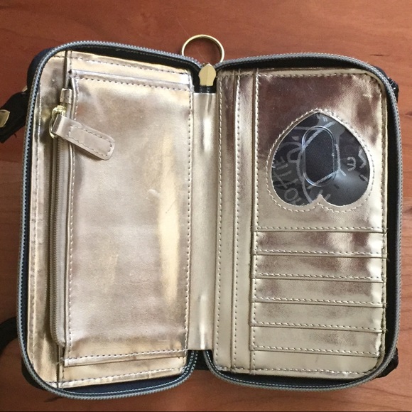 Betsy Johnson black mini crossbody - Picture 3 of 7